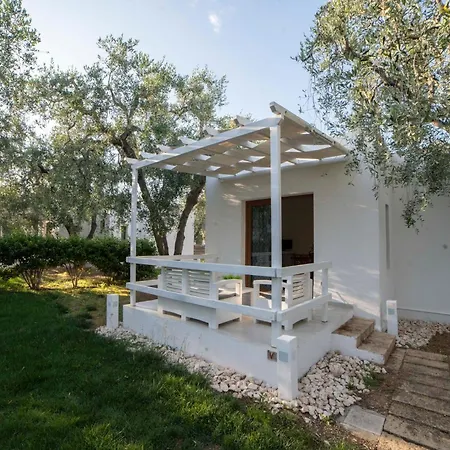Holiday home Saracena Featured With Private And Swimming Pool Mattinata